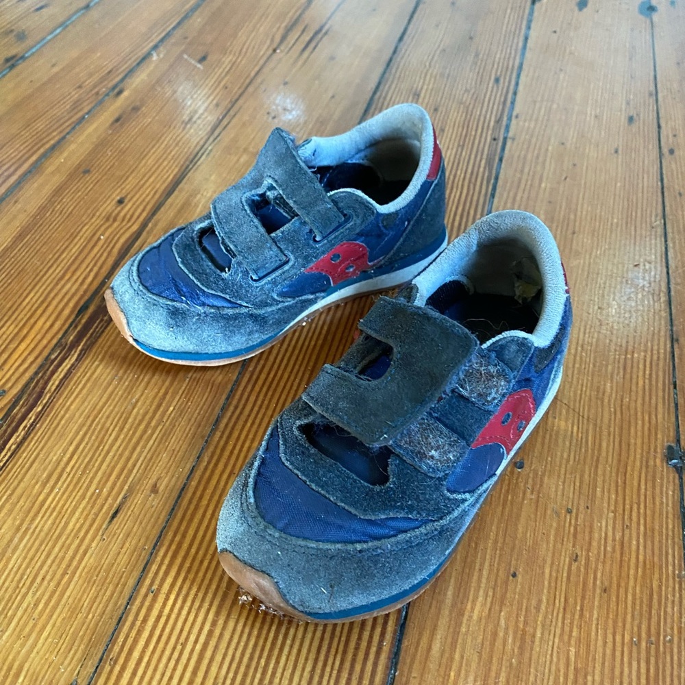 Used condition Saucony sneakers size T8W Navy blue